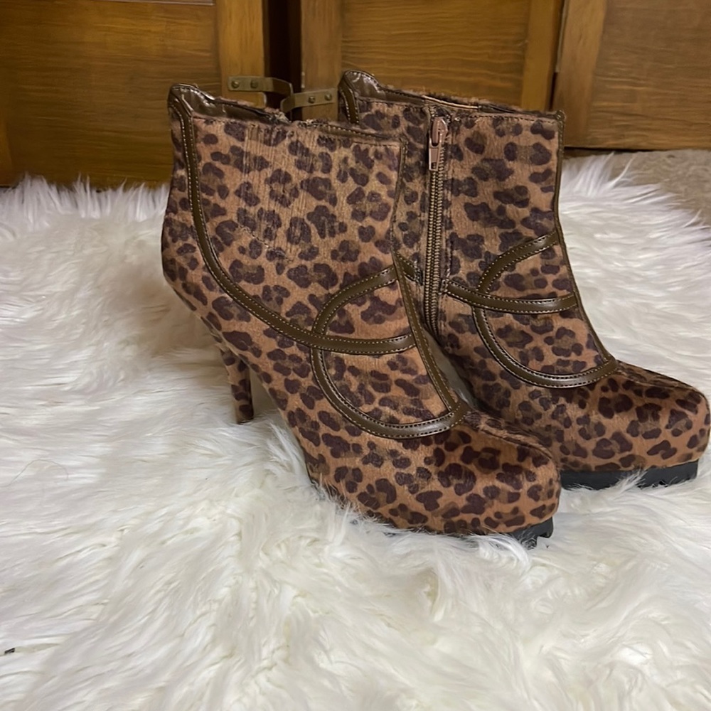 Faux fur bootie”brand new”